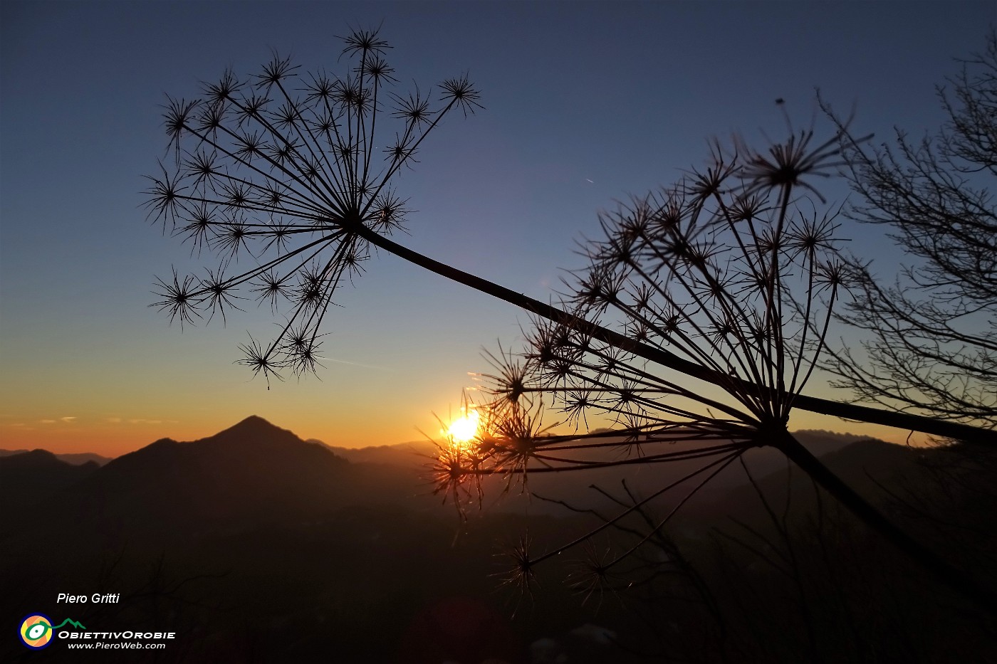 68 Ultimo tramonto del 2018 .JPG